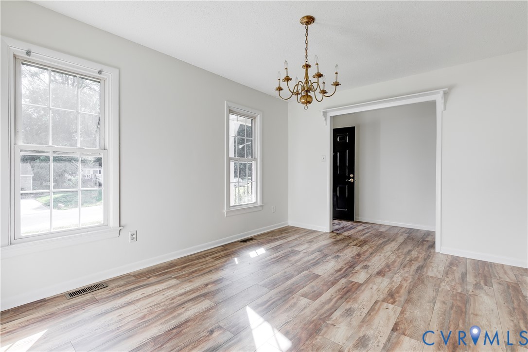 2016 Cedarhurst Dr