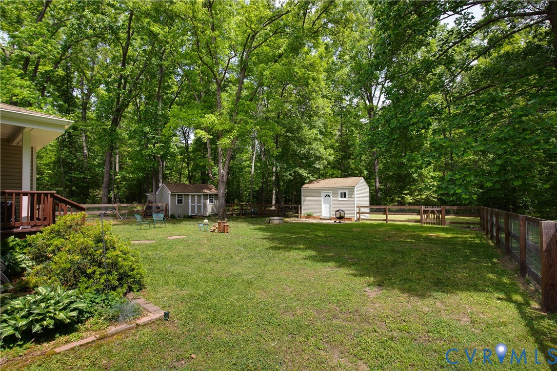 1590 Cardinal Woods Ln