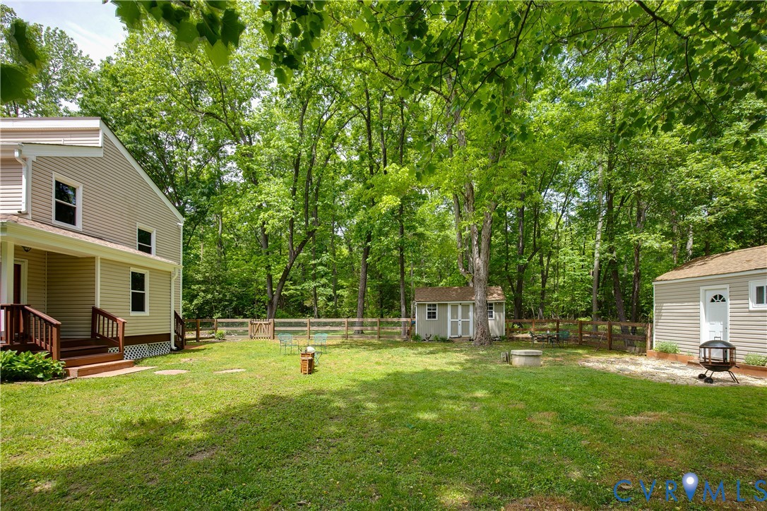 1590 Cardinal Woods Ln