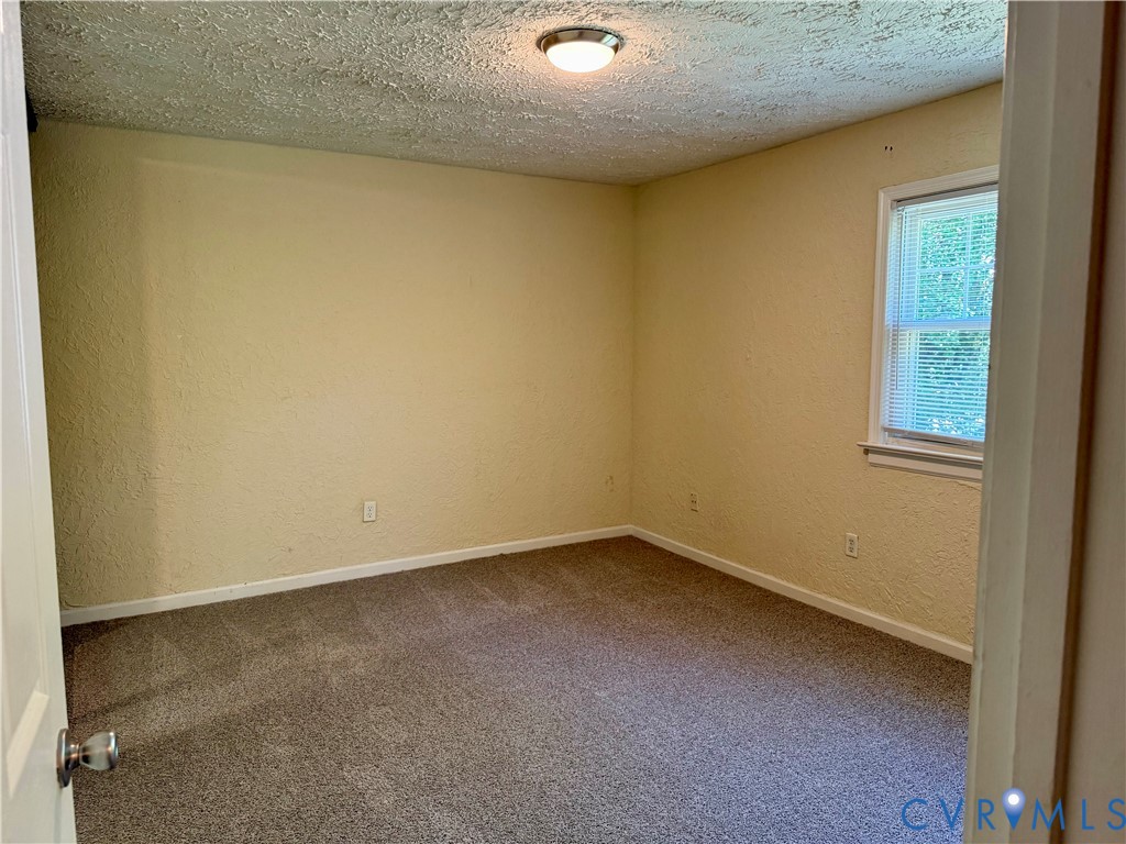 233 Knightsmanor Ct