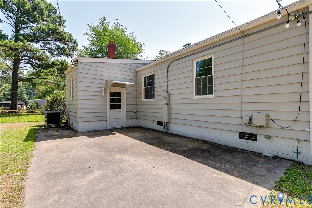 2908 Briar Ln