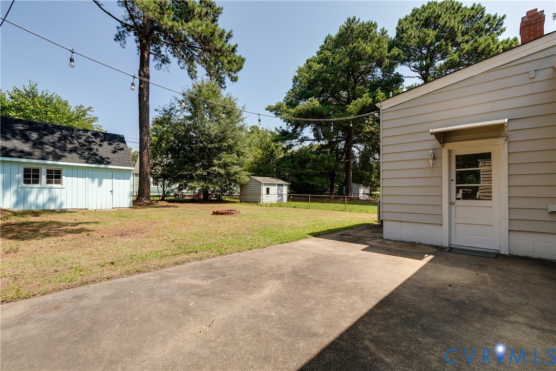 2908 Briar Ln