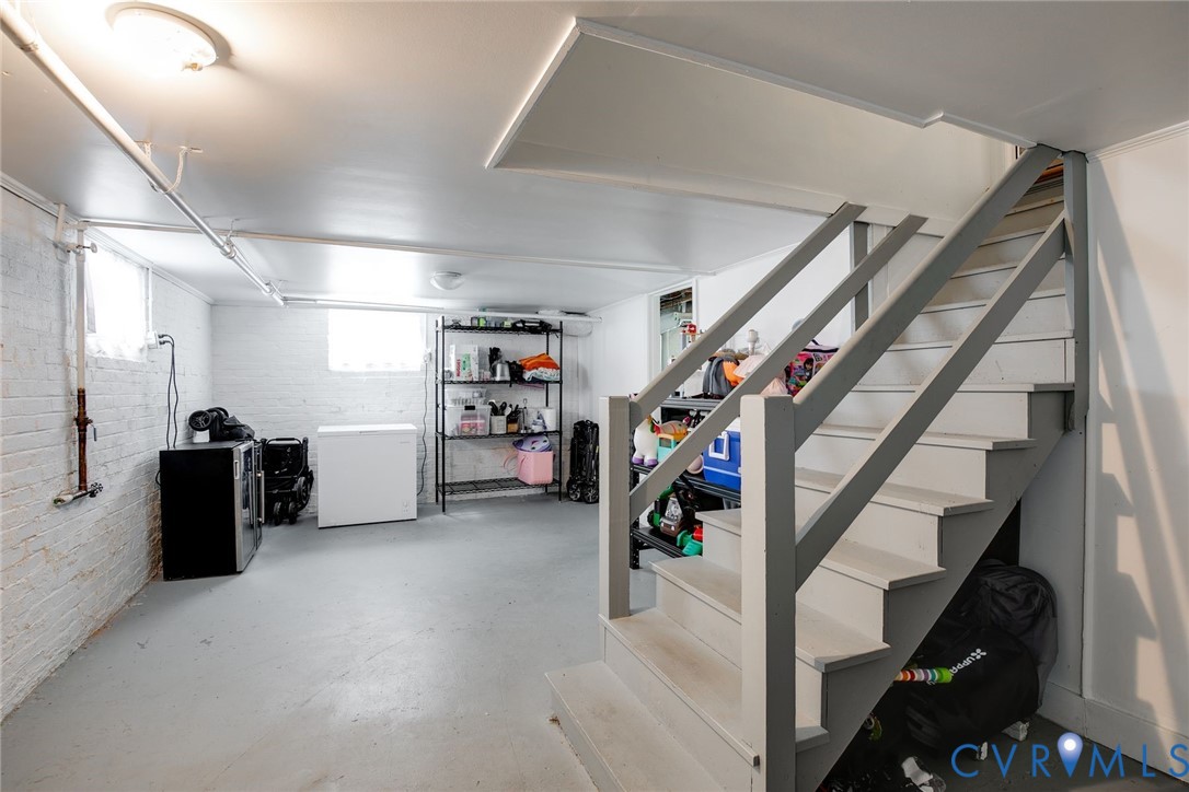 14 Libbie Ave