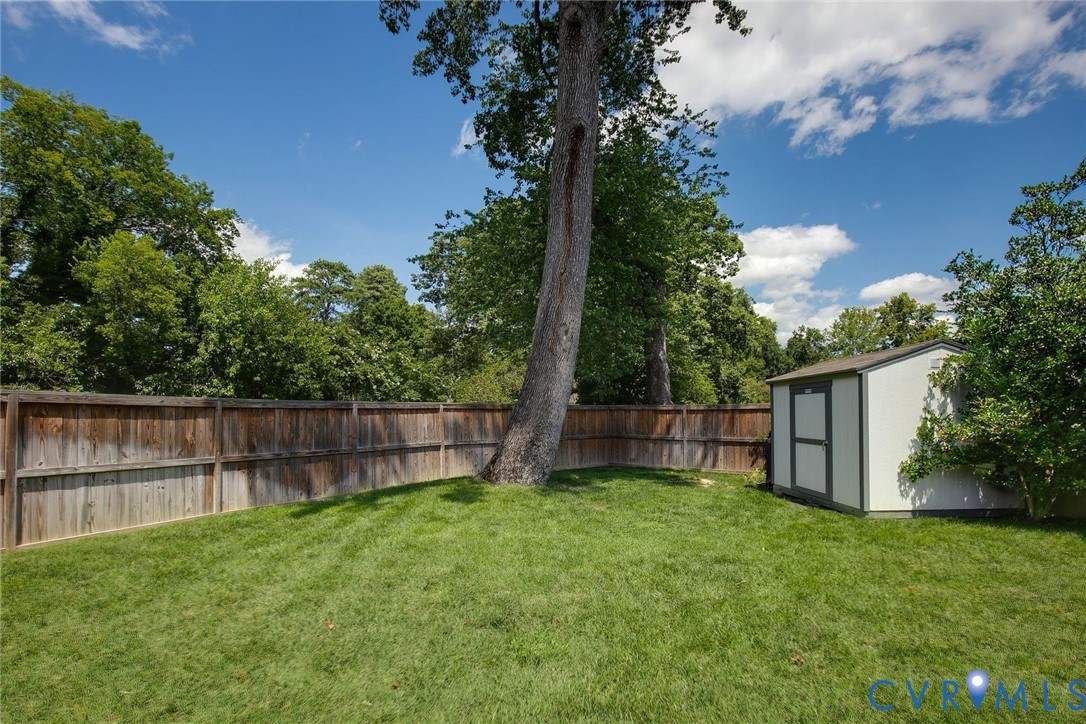 5508 Queensbury Rd