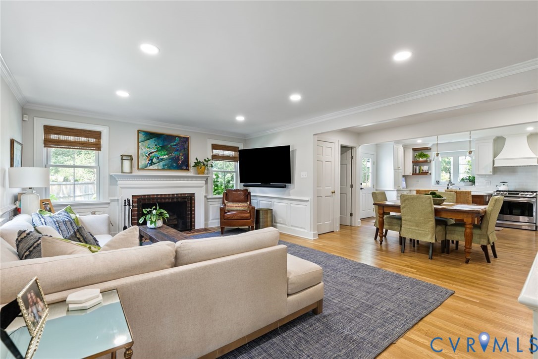 5508 Queensbury Rd