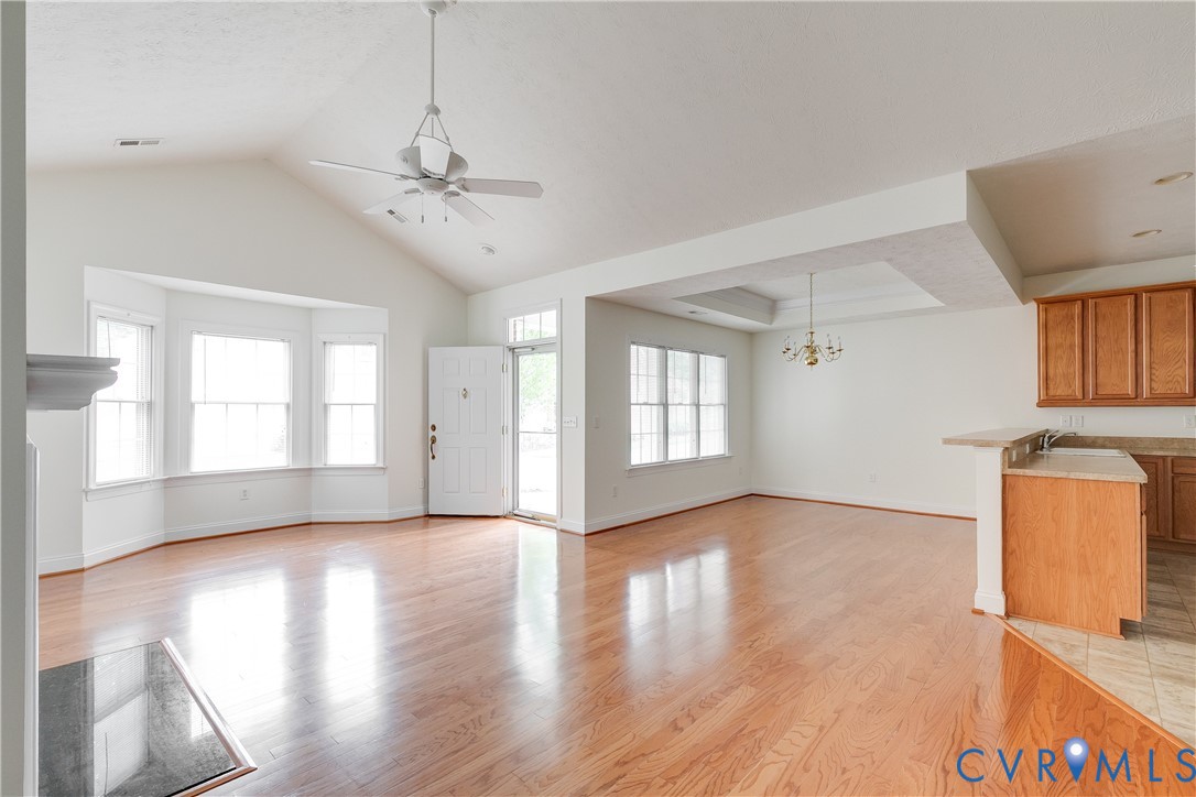 425 Dunlin Ct