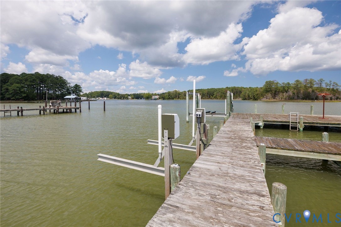 501 Aldendale Ln