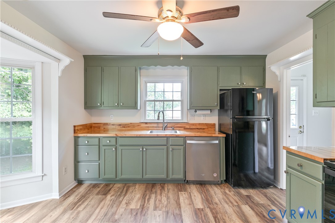 2016 Cedarhurst Dr