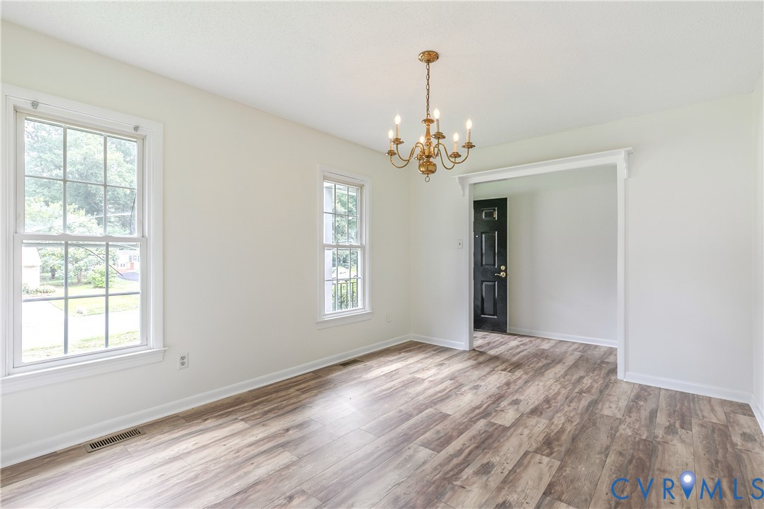 2016 Cedarhurst Dr