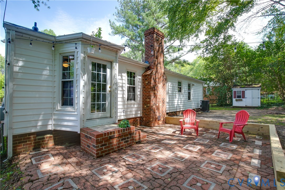 2016 Cedarhurst Dr