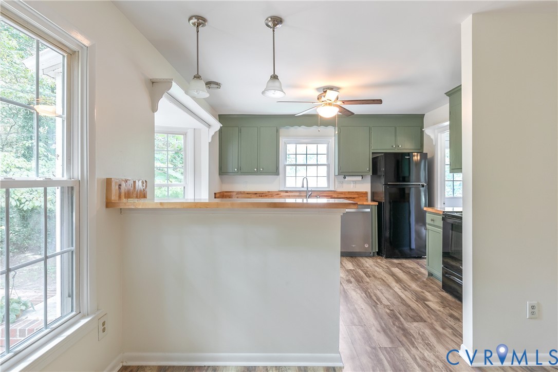 2016 Cedarhurst Dr