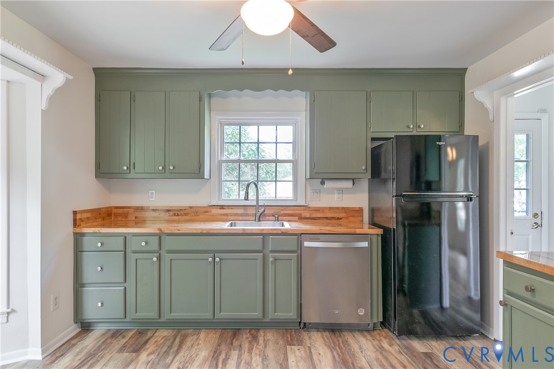 2016 Cedarhurst Dr
