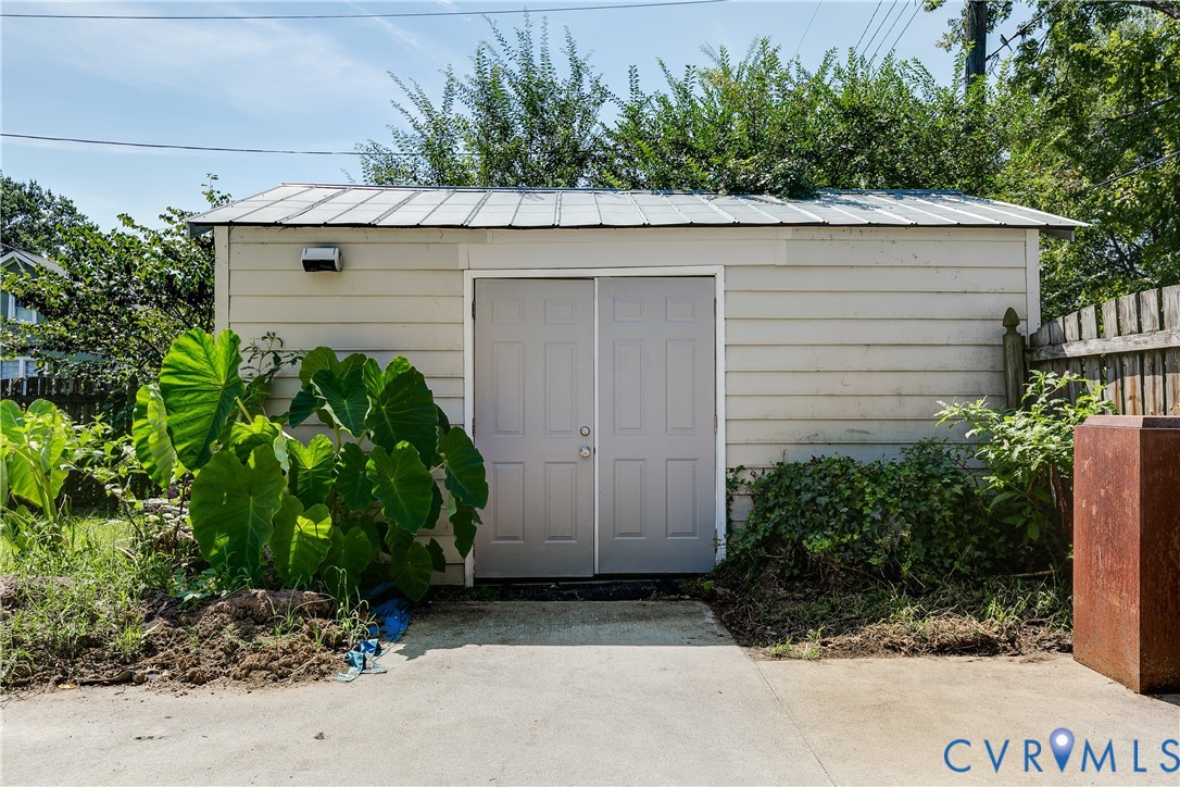 2908 Edgewood Ave
