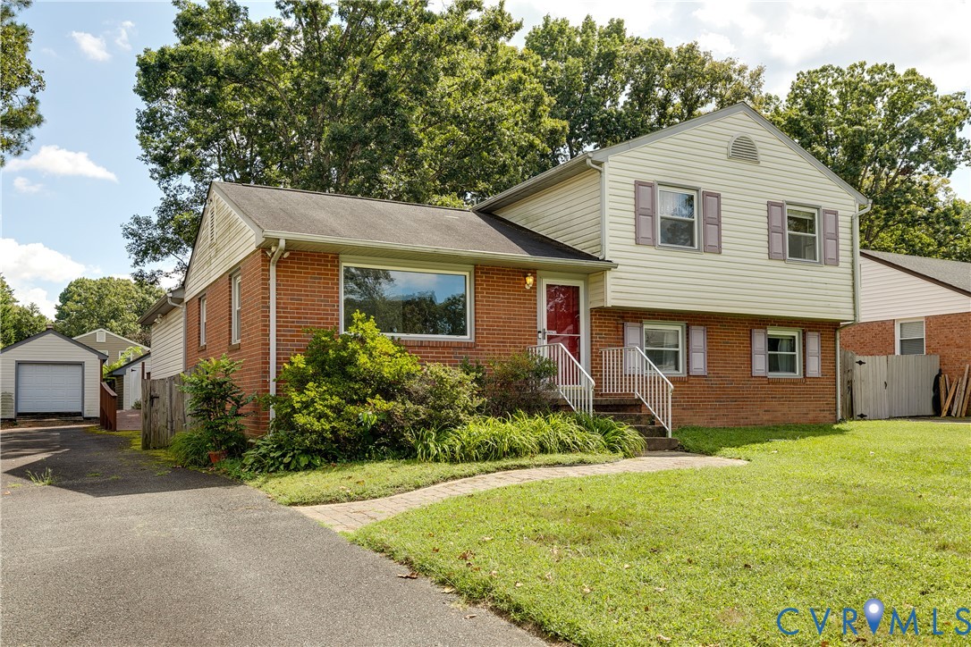 1531 Robindale Rd