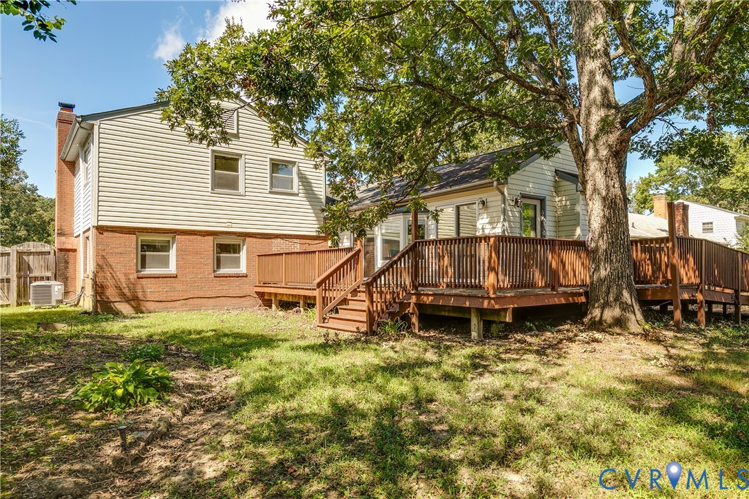 1531 Robindale Rd
