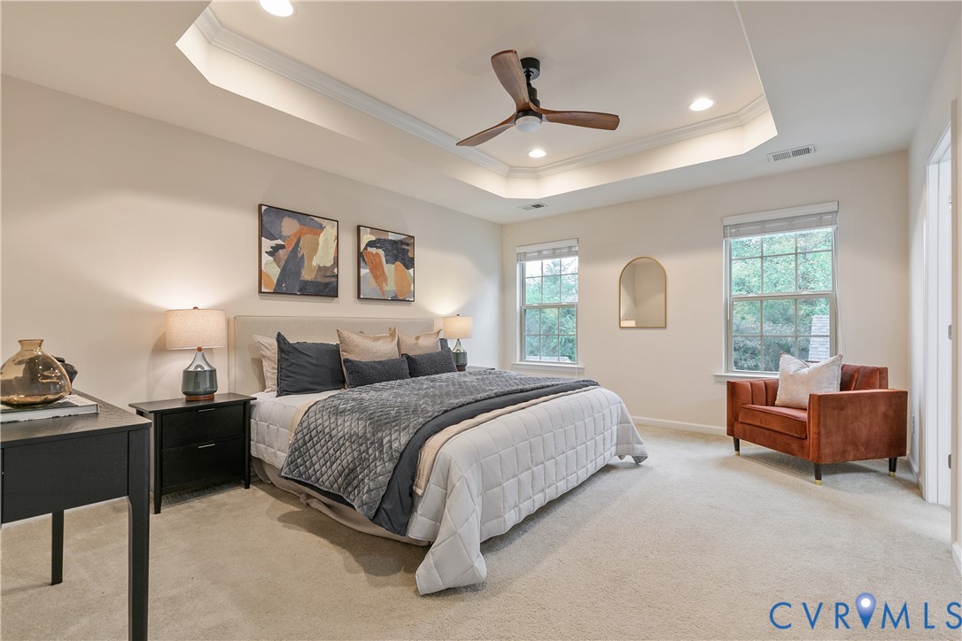 5524 Riverside Heights Way