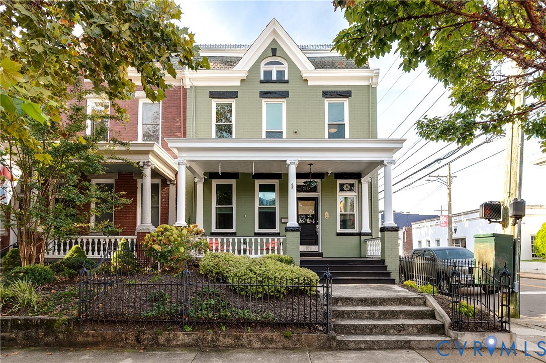 2525 Floyd Ave