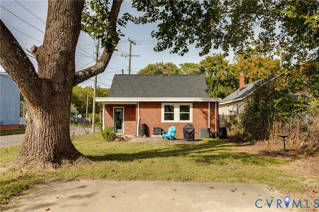 1601 National St