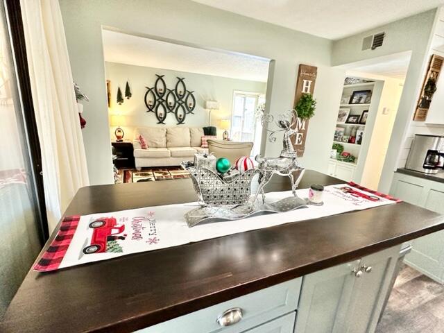 43-4 Woodson Bend Resort