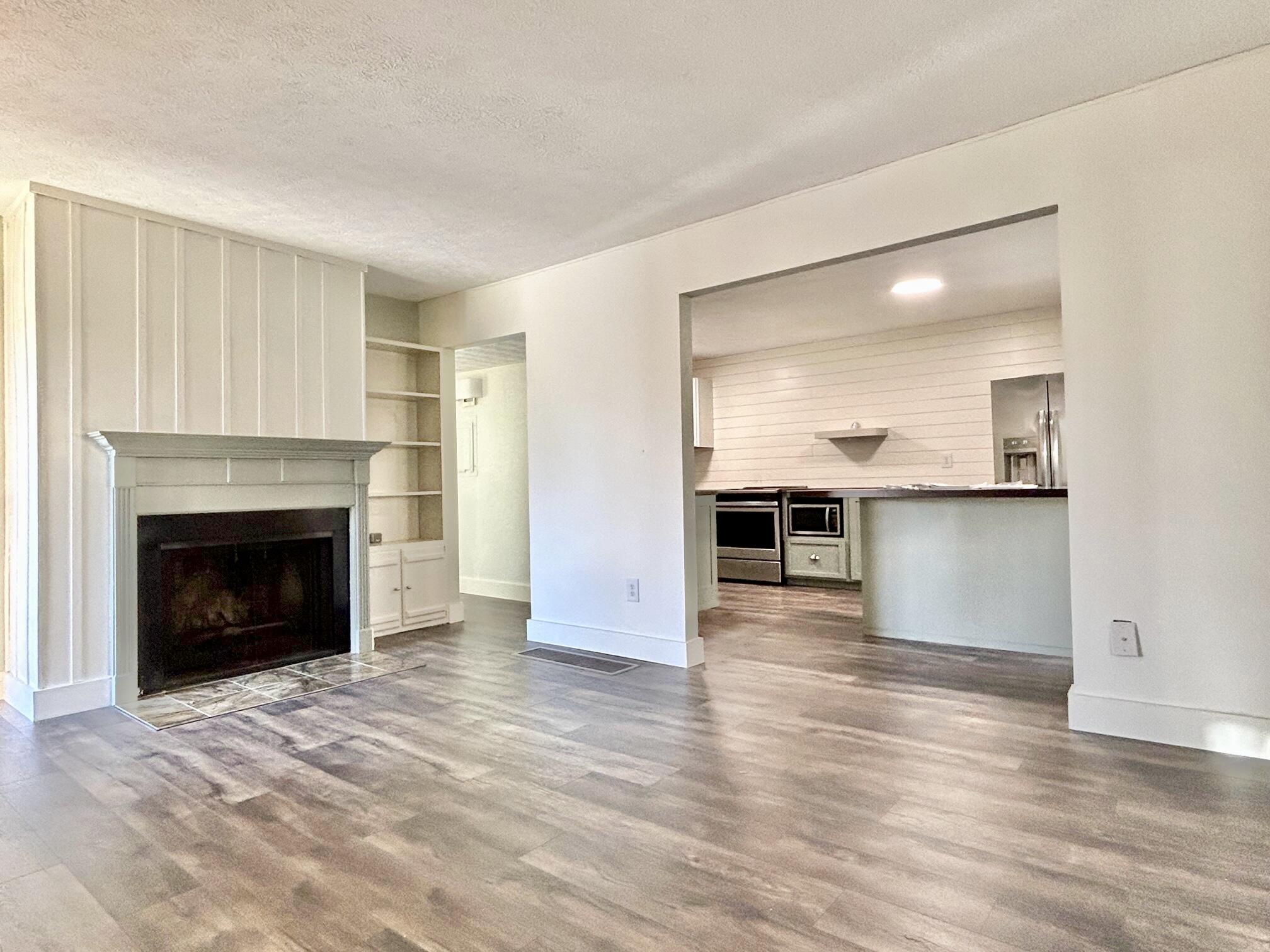 43-4 Woodson Bend Resort