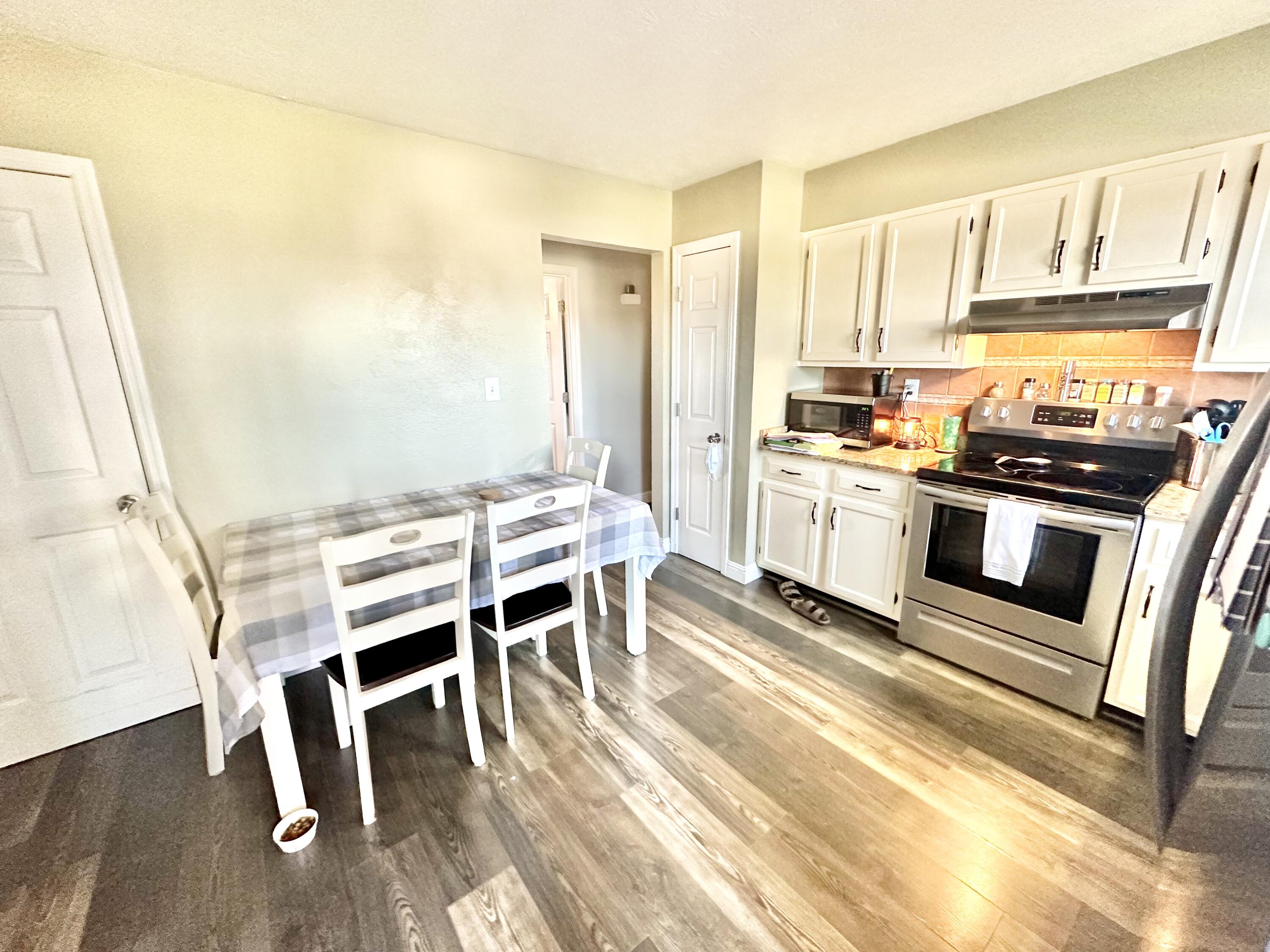 1564 Ferry Road