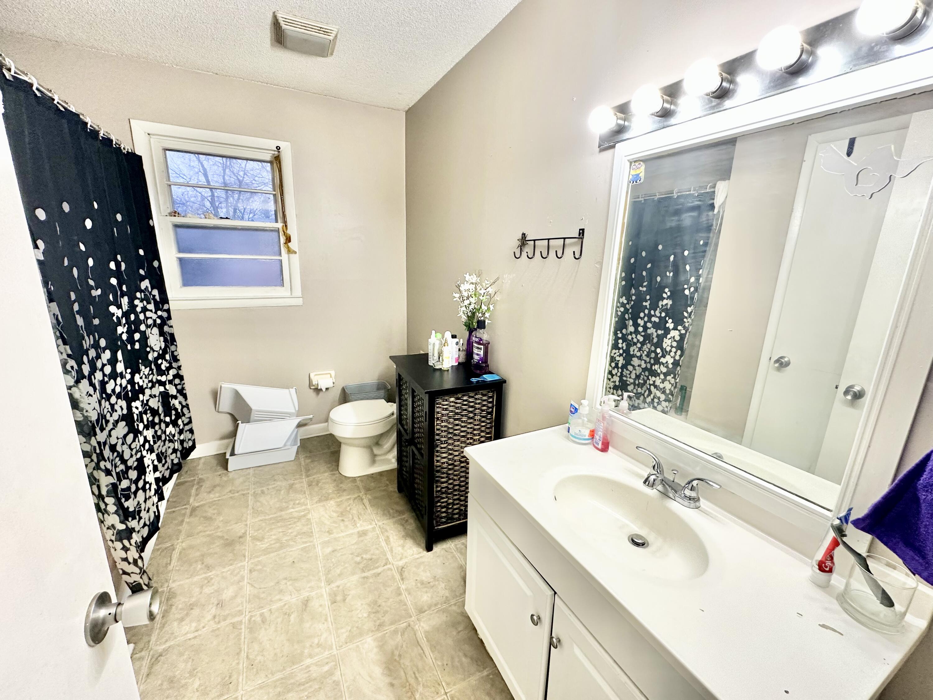105 Twin Rivers Drive
