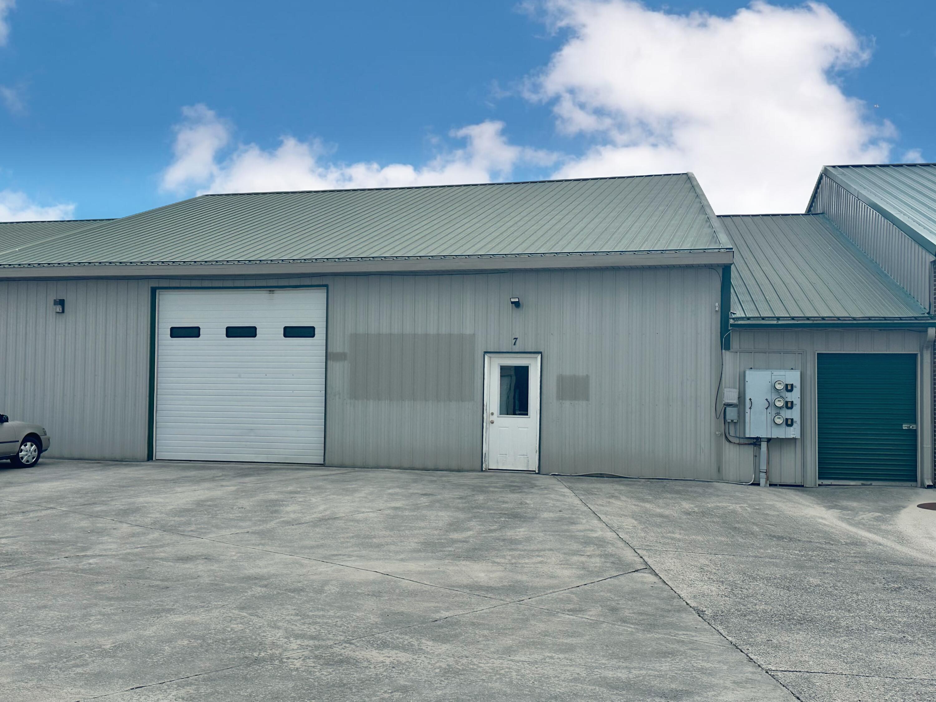 10275 #7 N Hwy 27