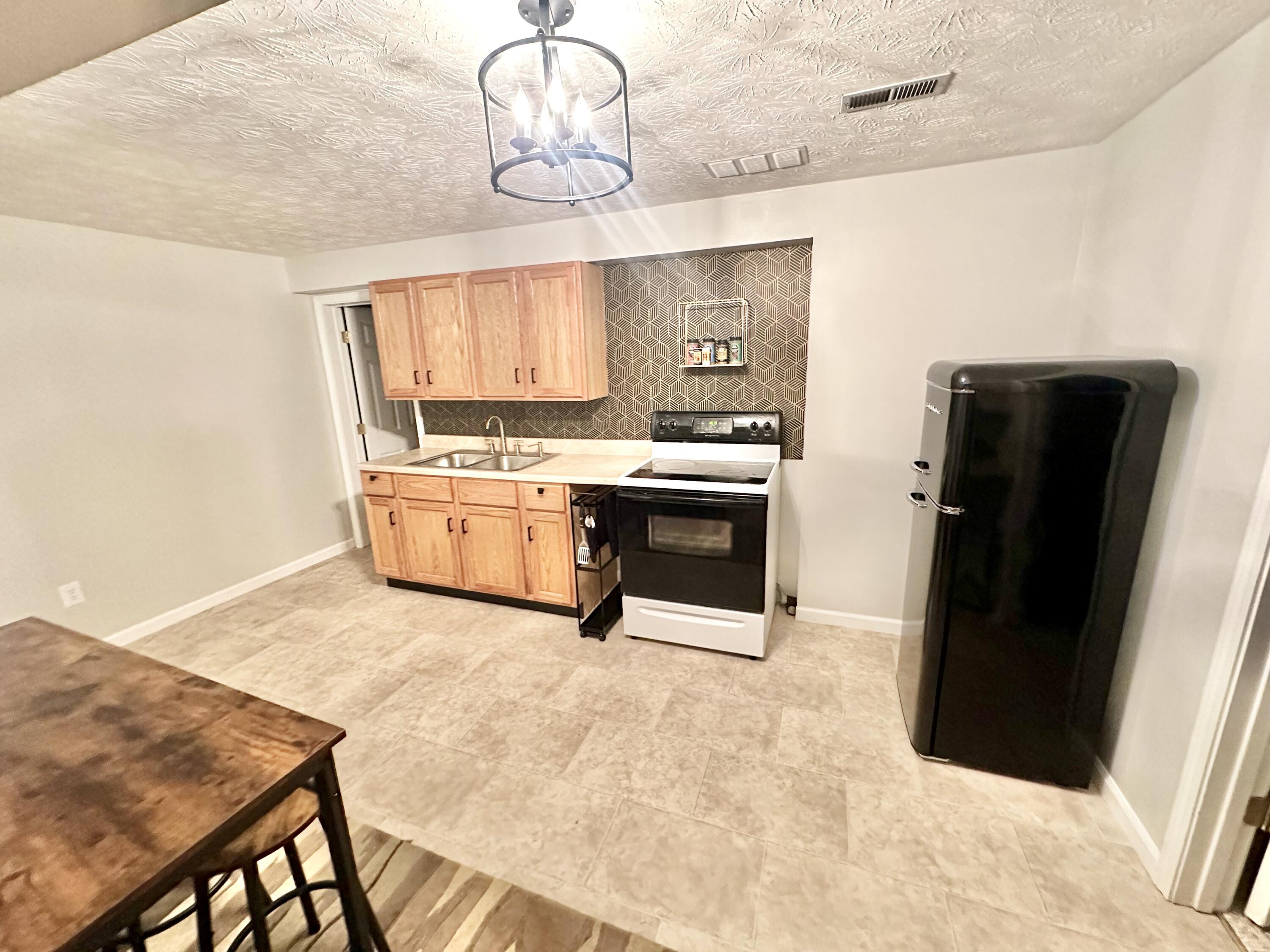 98 Wedgewood Drive