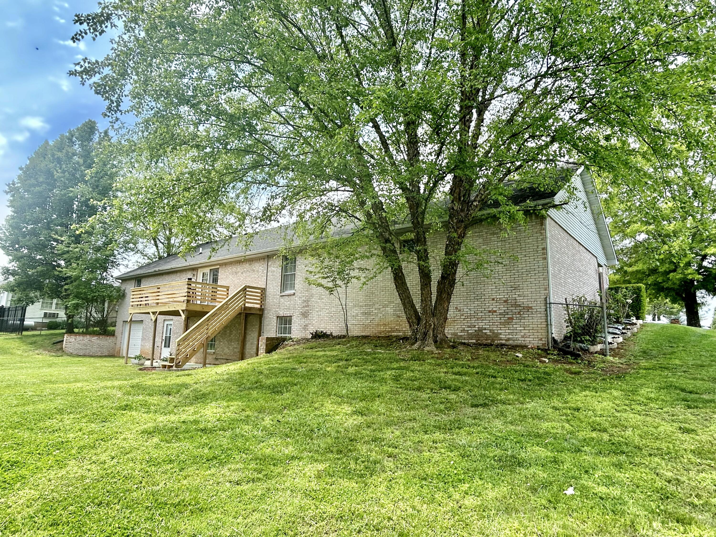 98 Wedgewood Drive