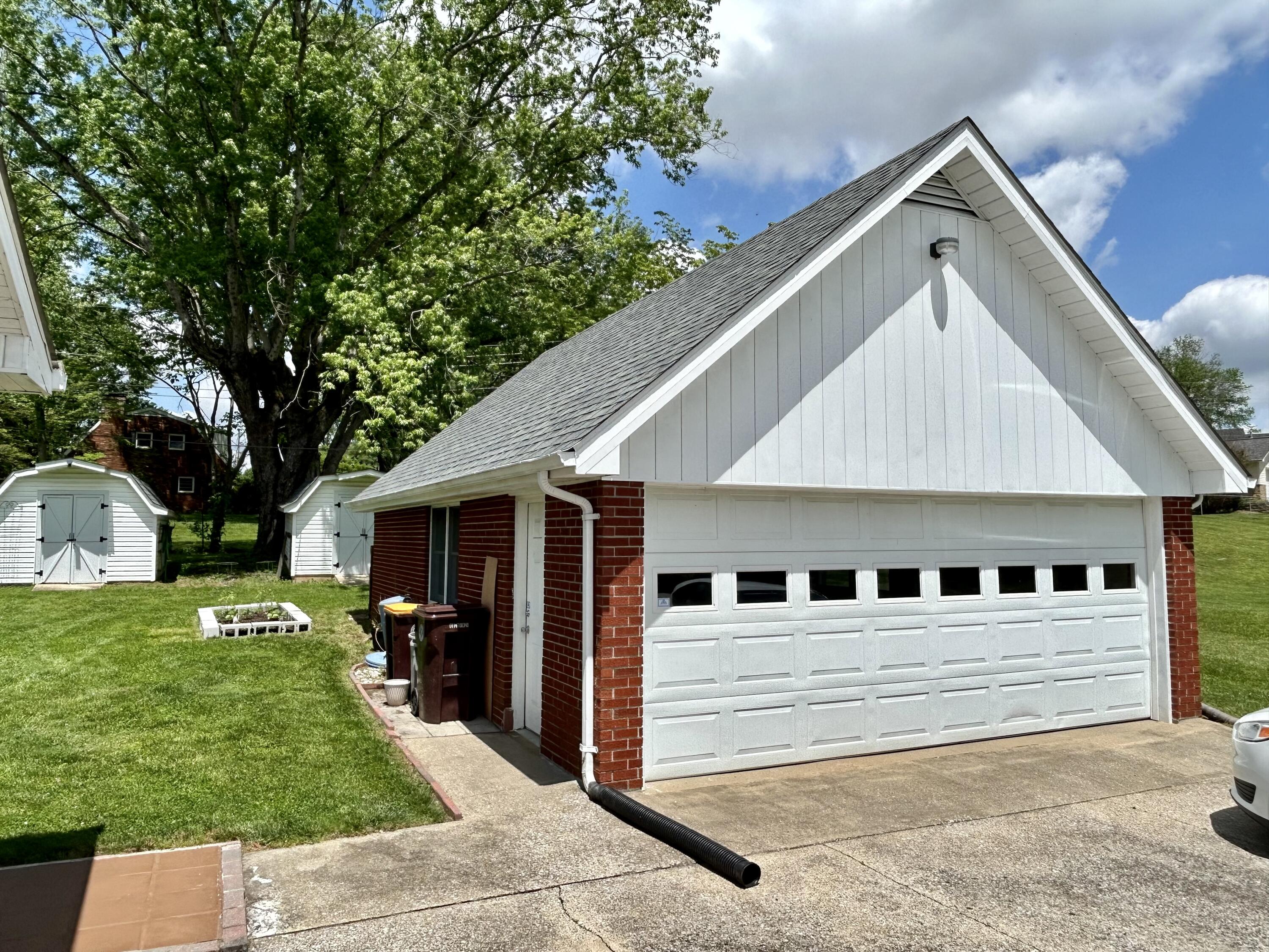 113 Greenhill Park Drive