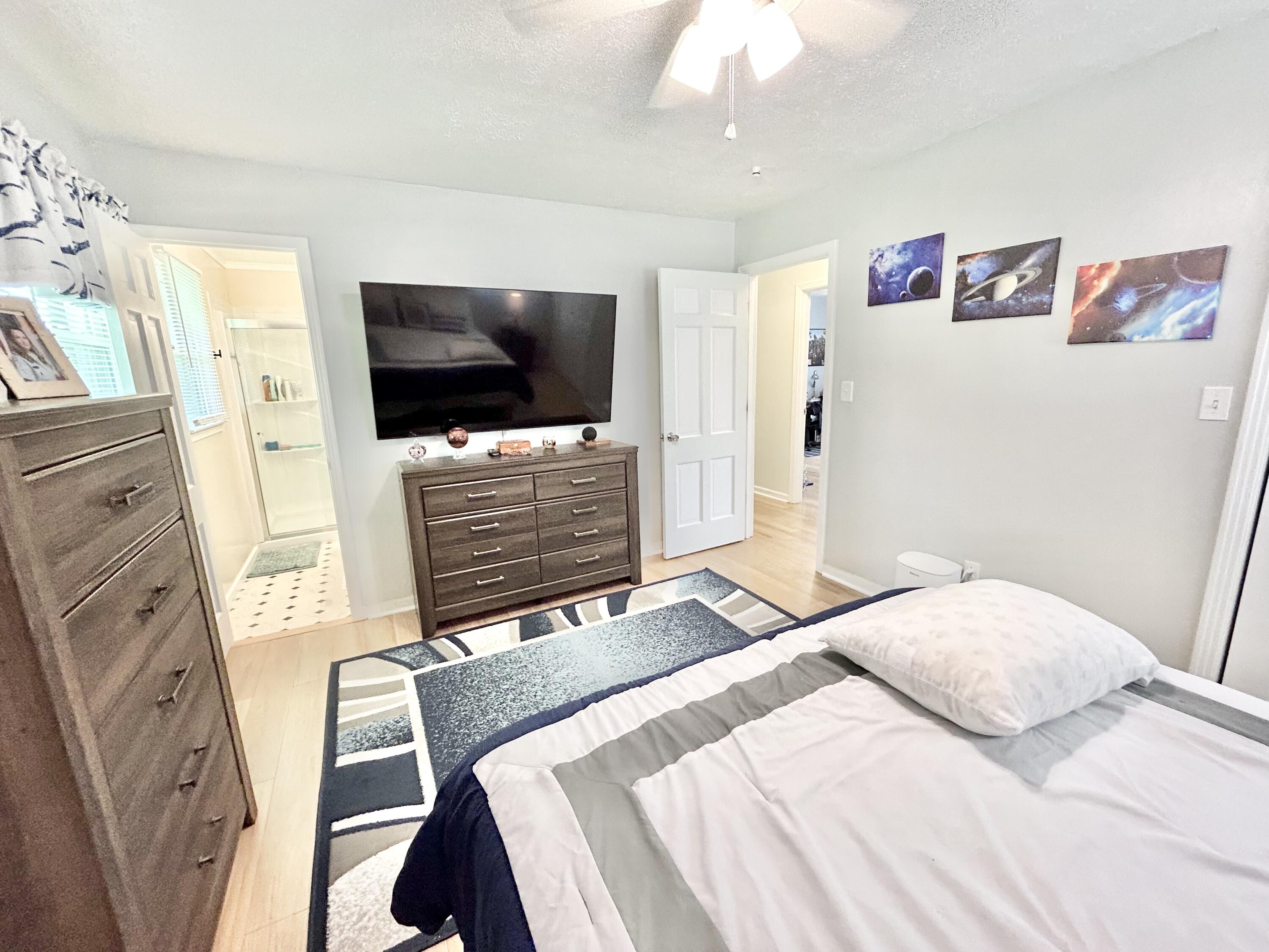 113 Greenhill Park Drive