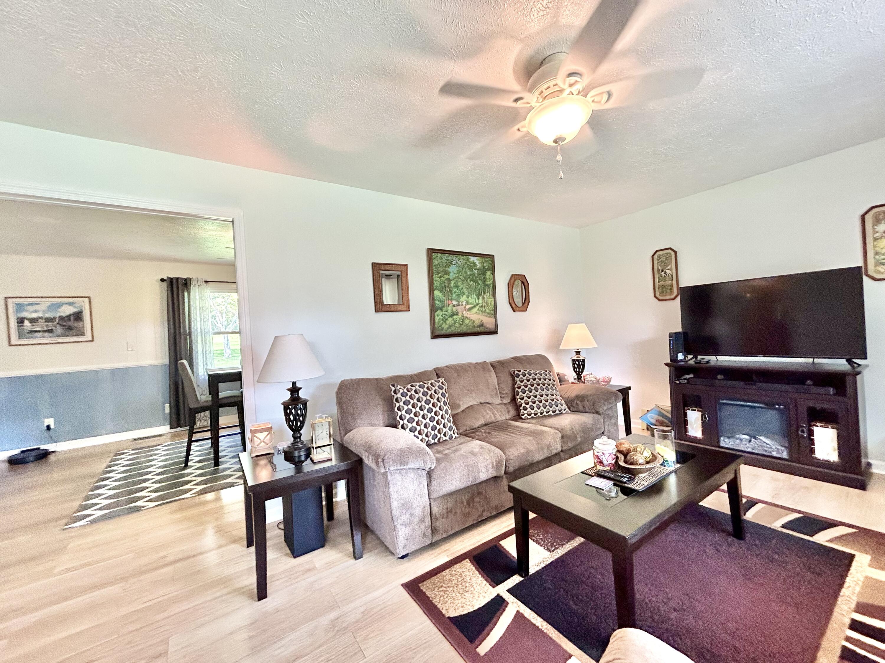 113 Greenhill Park Drive