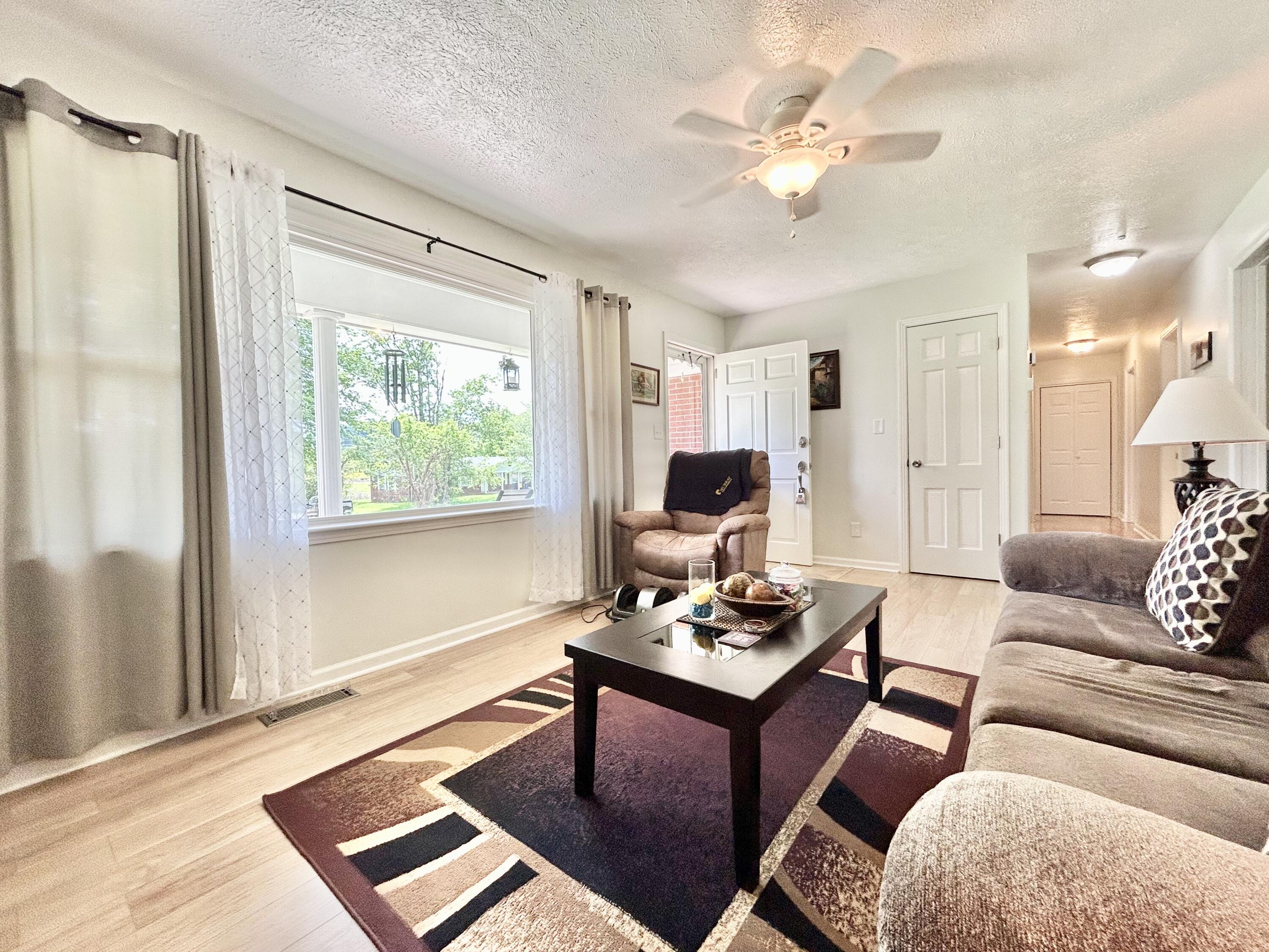 113 Greenhill Park Drive