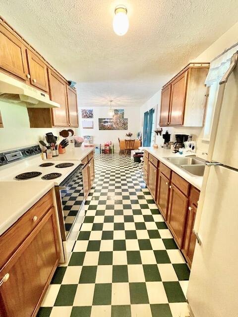 9 White Oak Drive