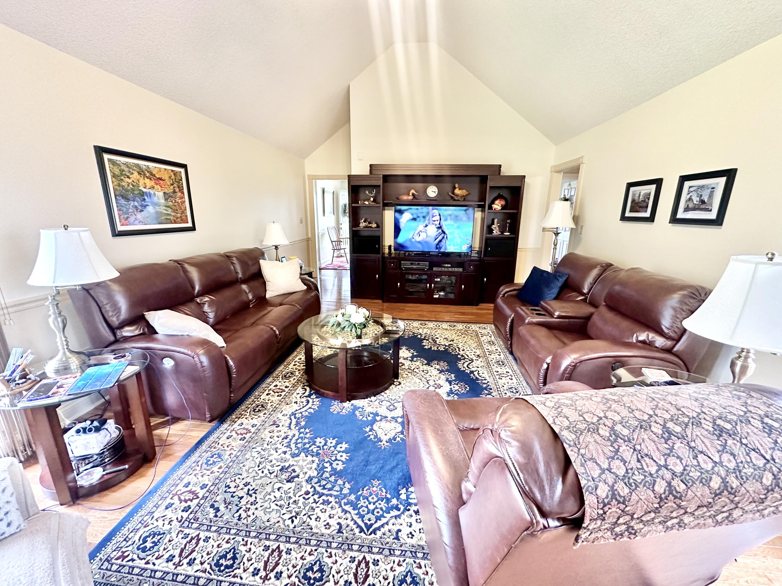 921 Winding Ridge Drive