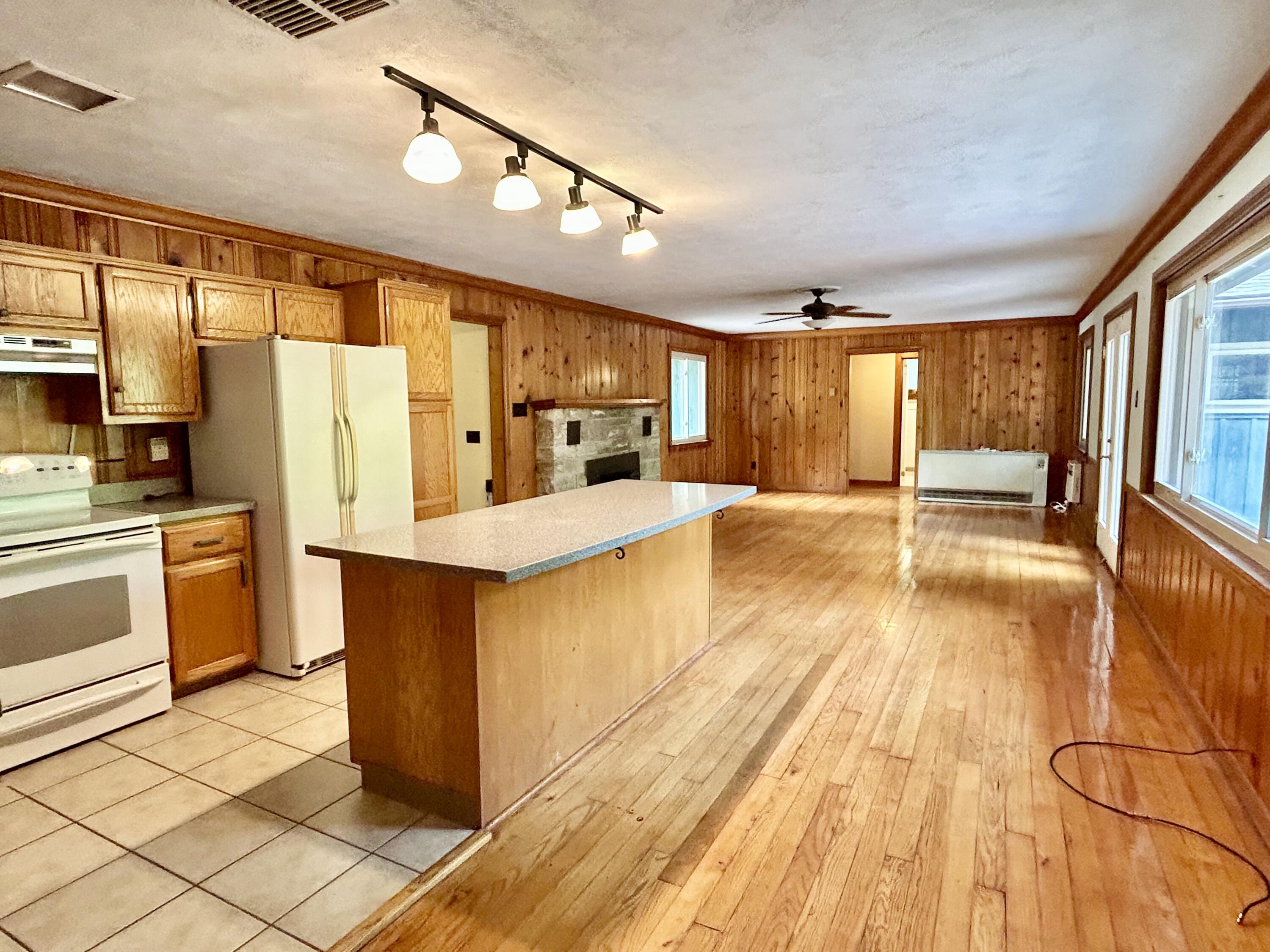 1071 Cordell Drive