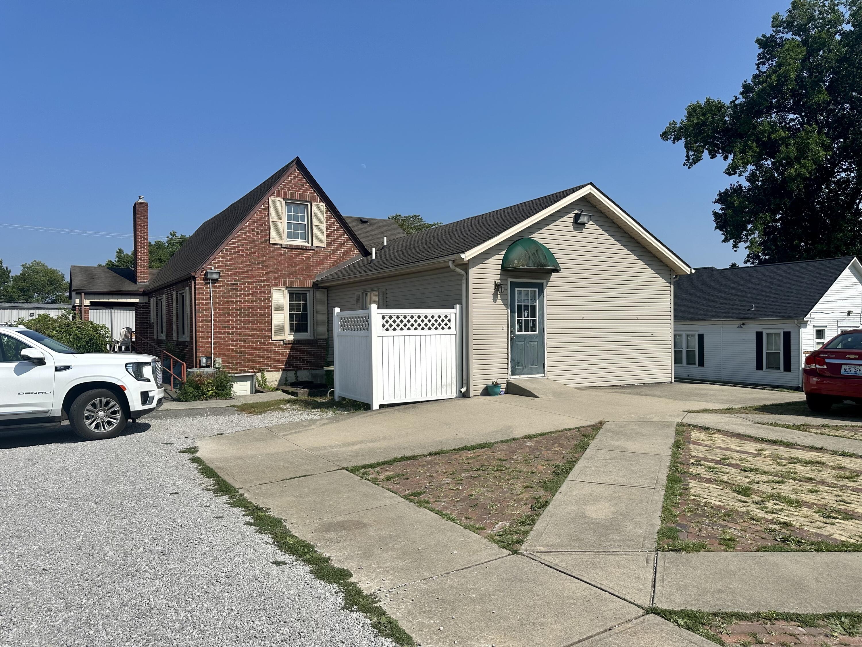 407 Monticello Street
