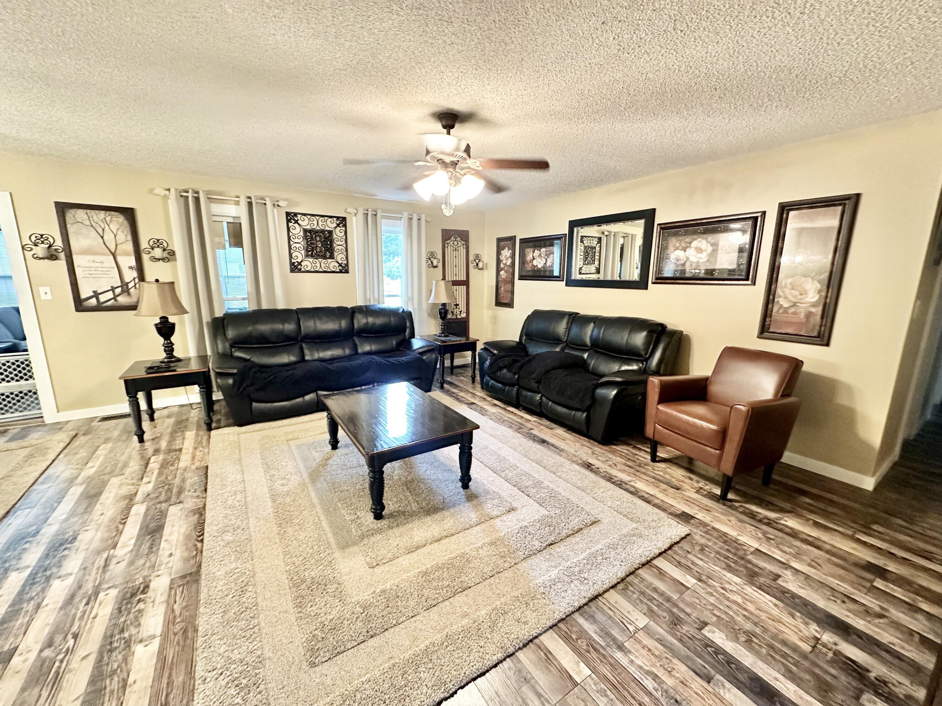 1002 Plainview Drive