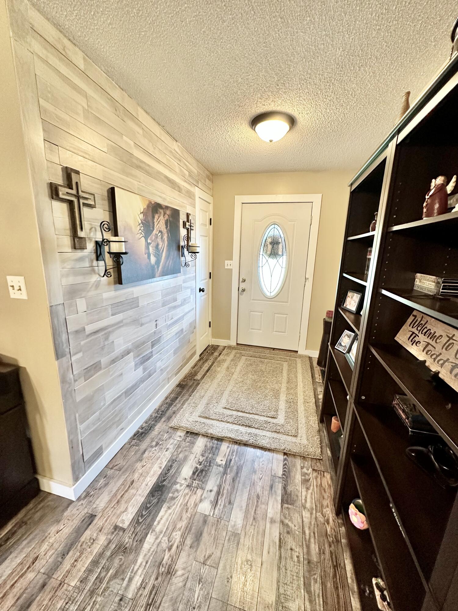 1002 Plainview Drive