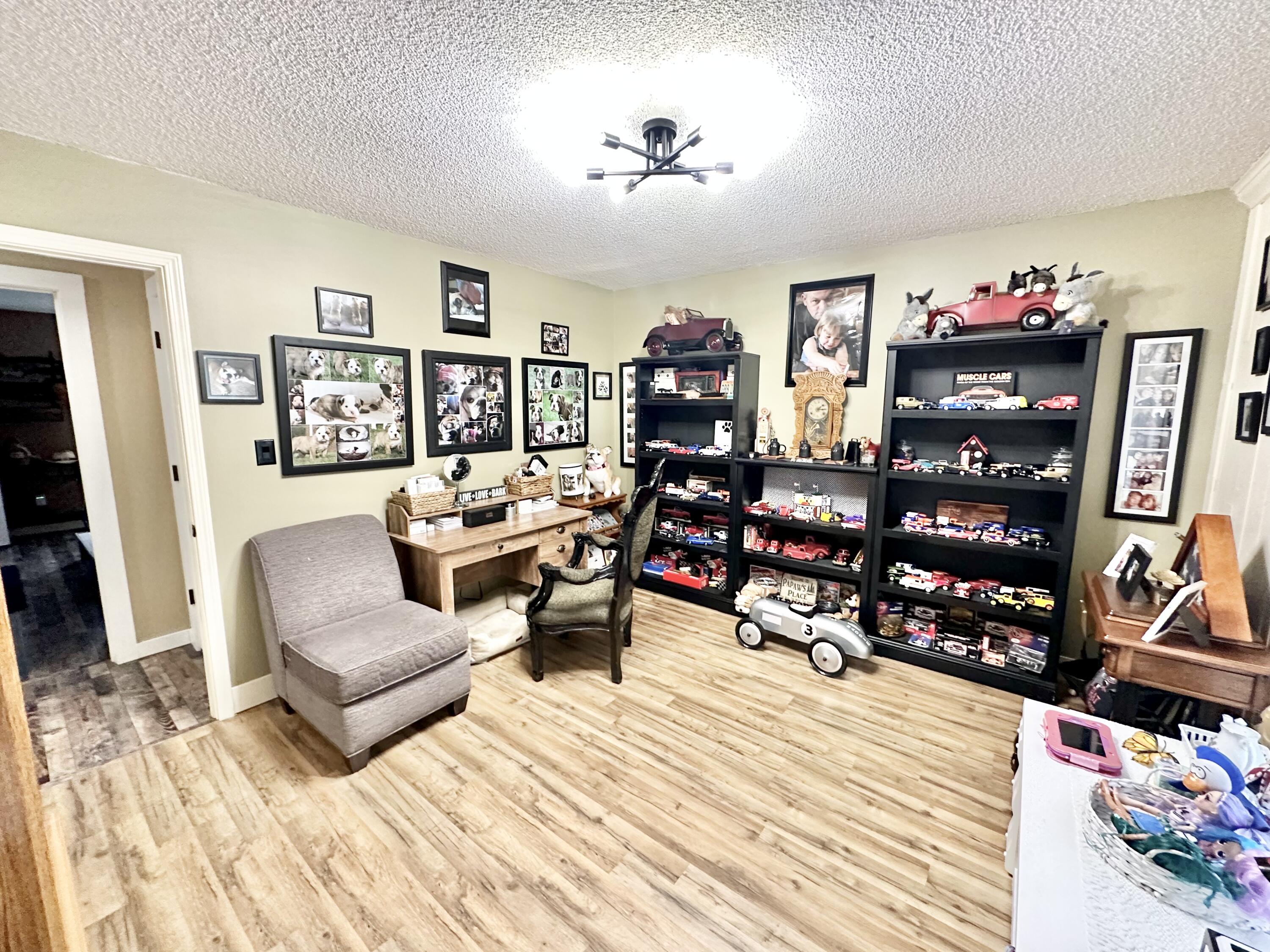 1002 Plainview Drive