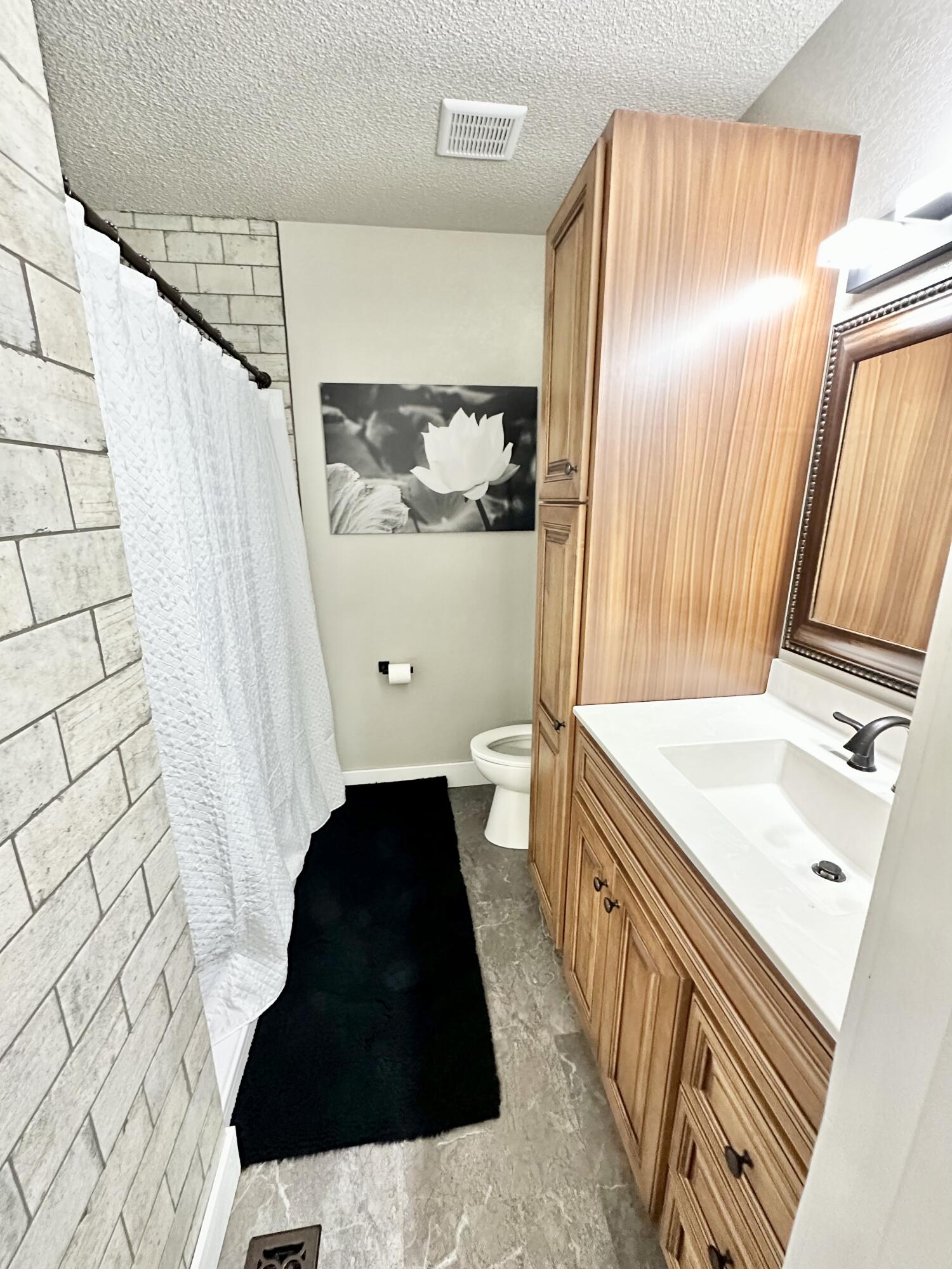1002 Plainview Drive
