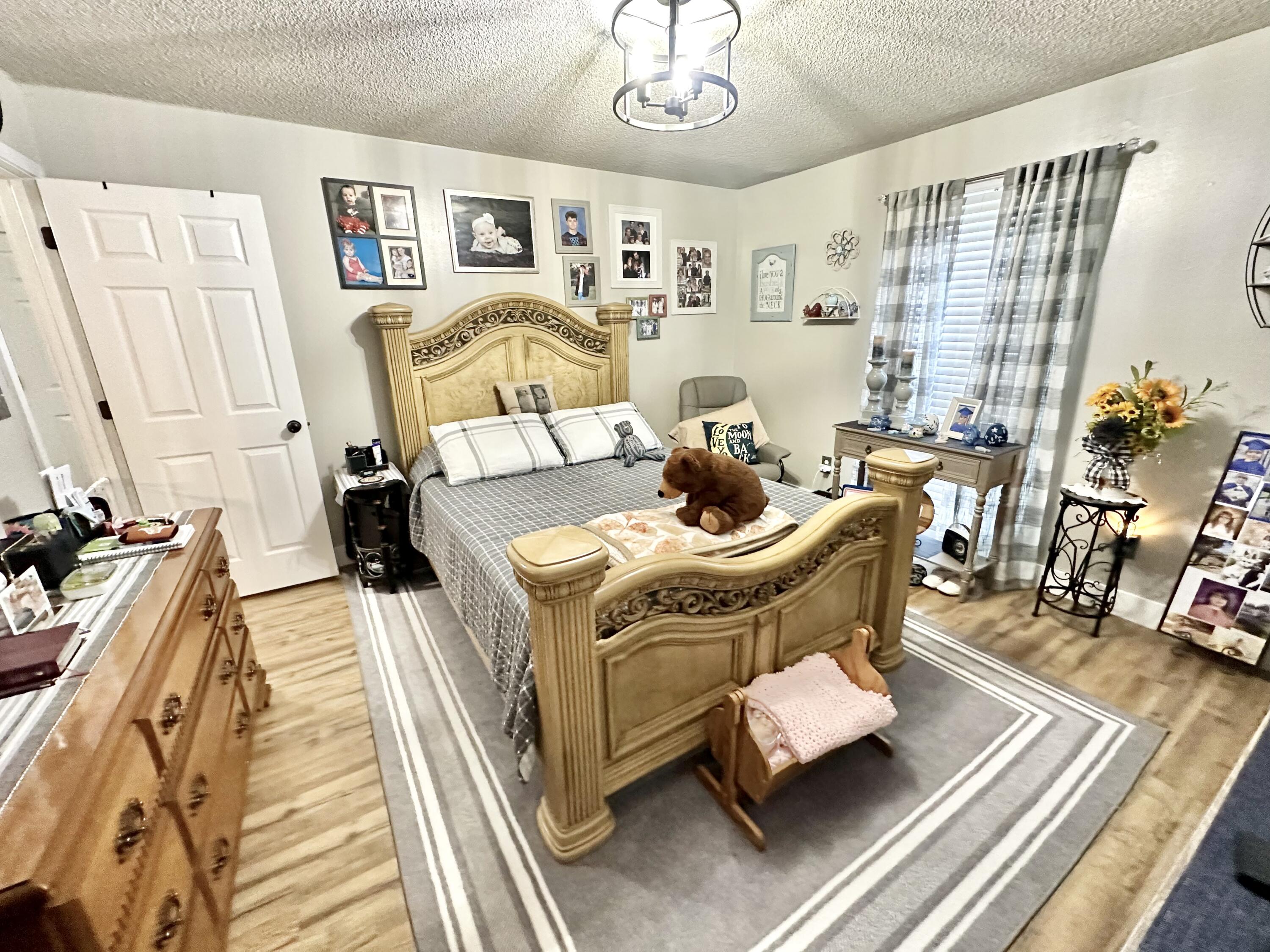 1002 Plainview Drive