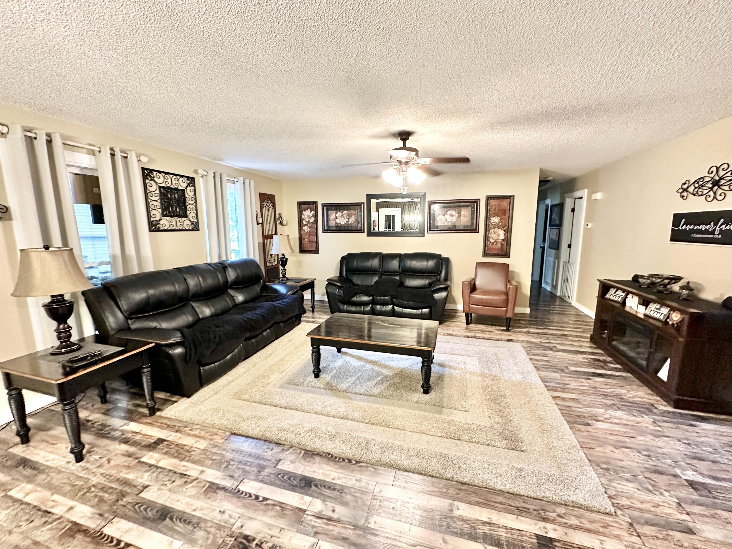 1002 Plainview Drive