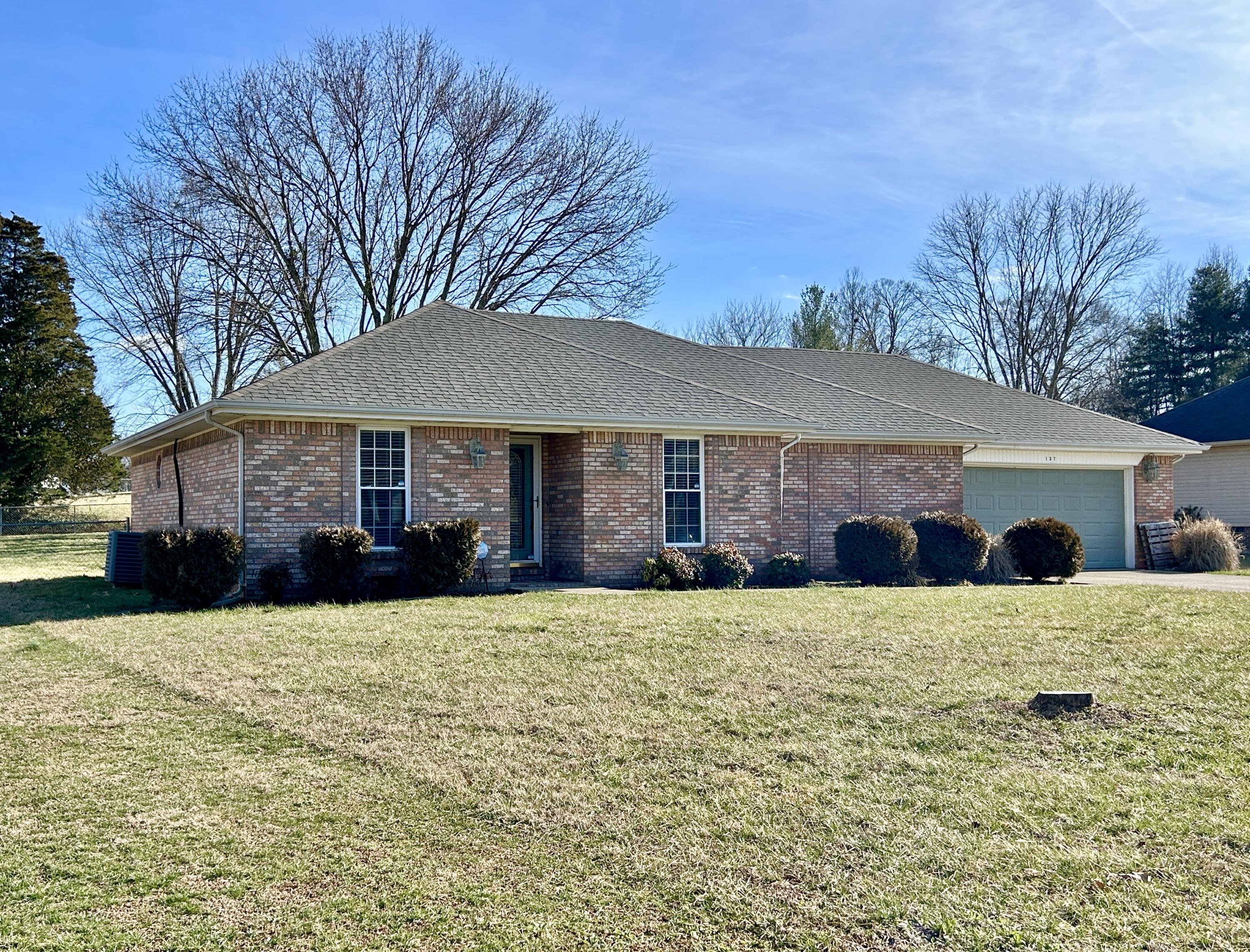 137 Chestnut Oak Drive