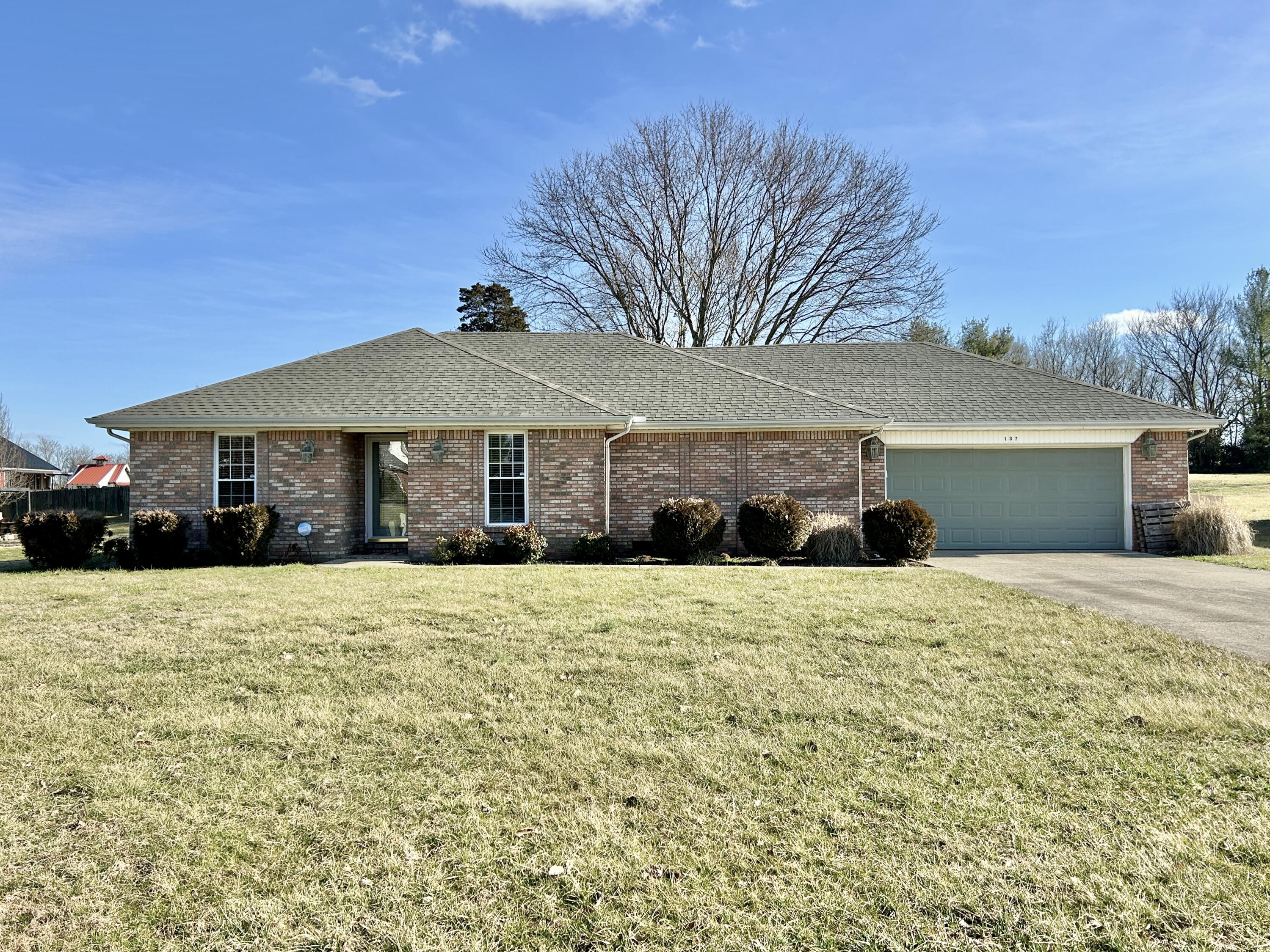 137 Chestnut Oak Drive