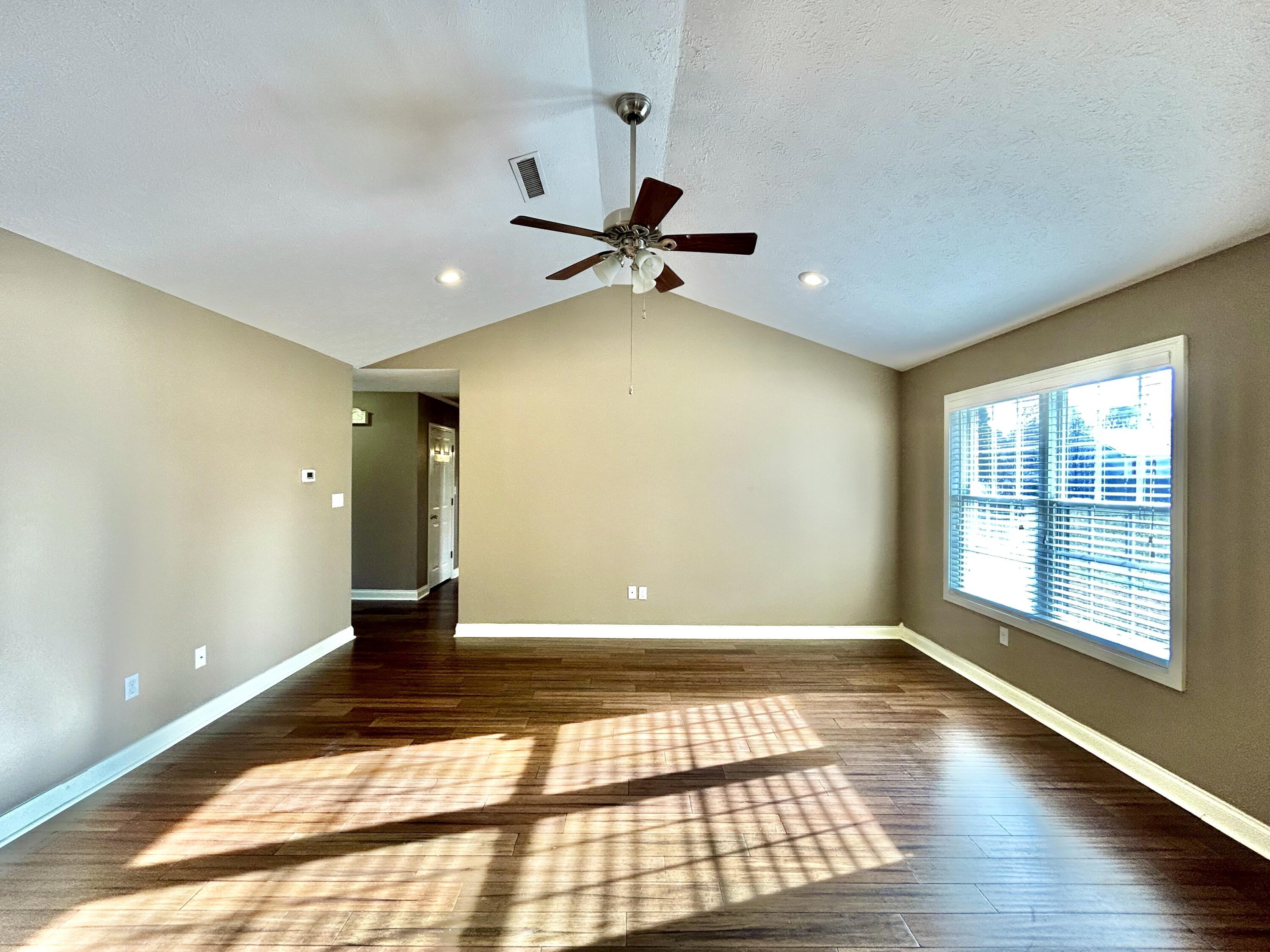 137 Chestnut Oak Drive