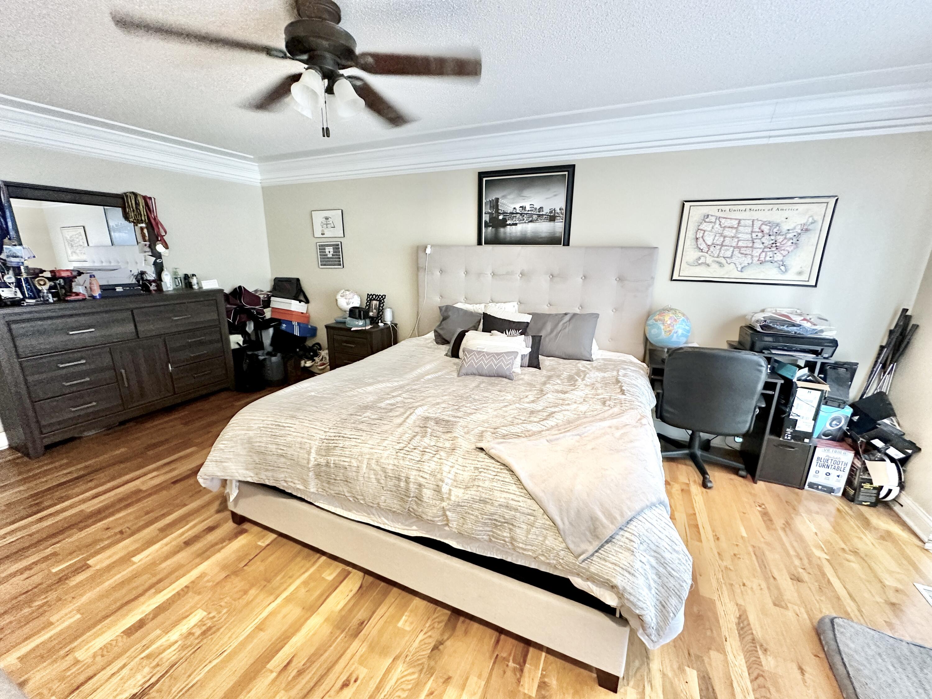 390 Fountain Way
