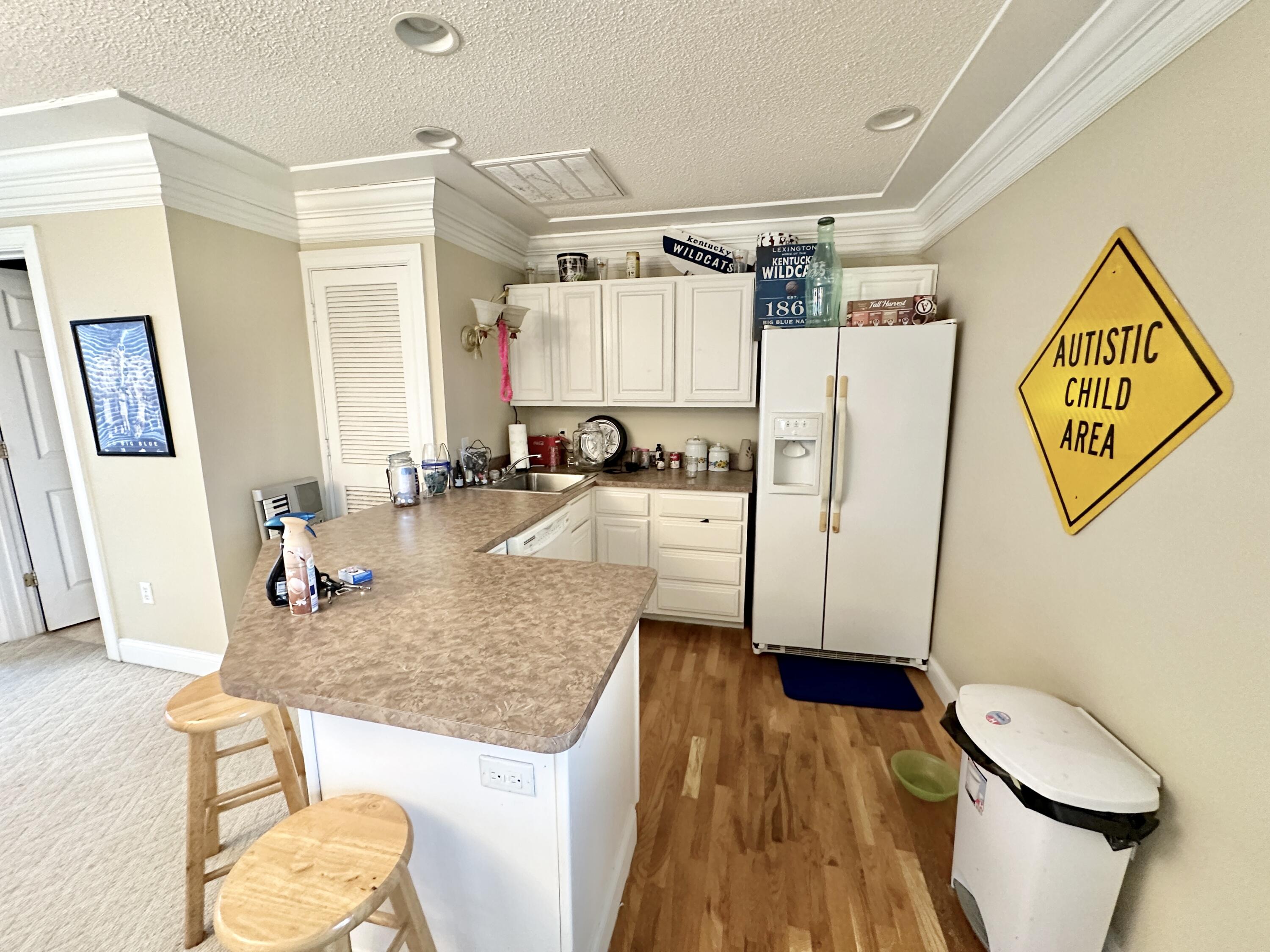 390 Fountain Way
