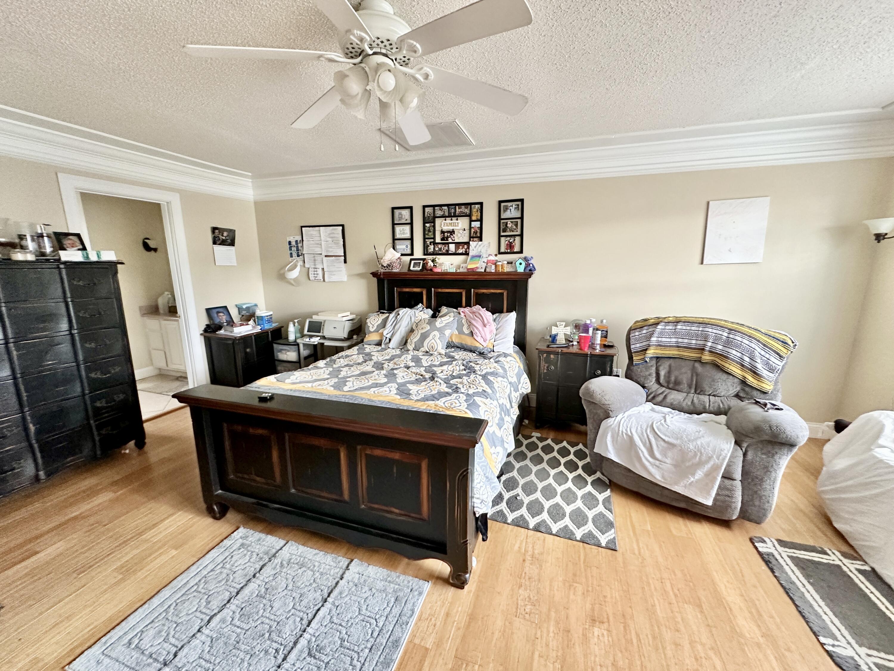 390 Fountain Way