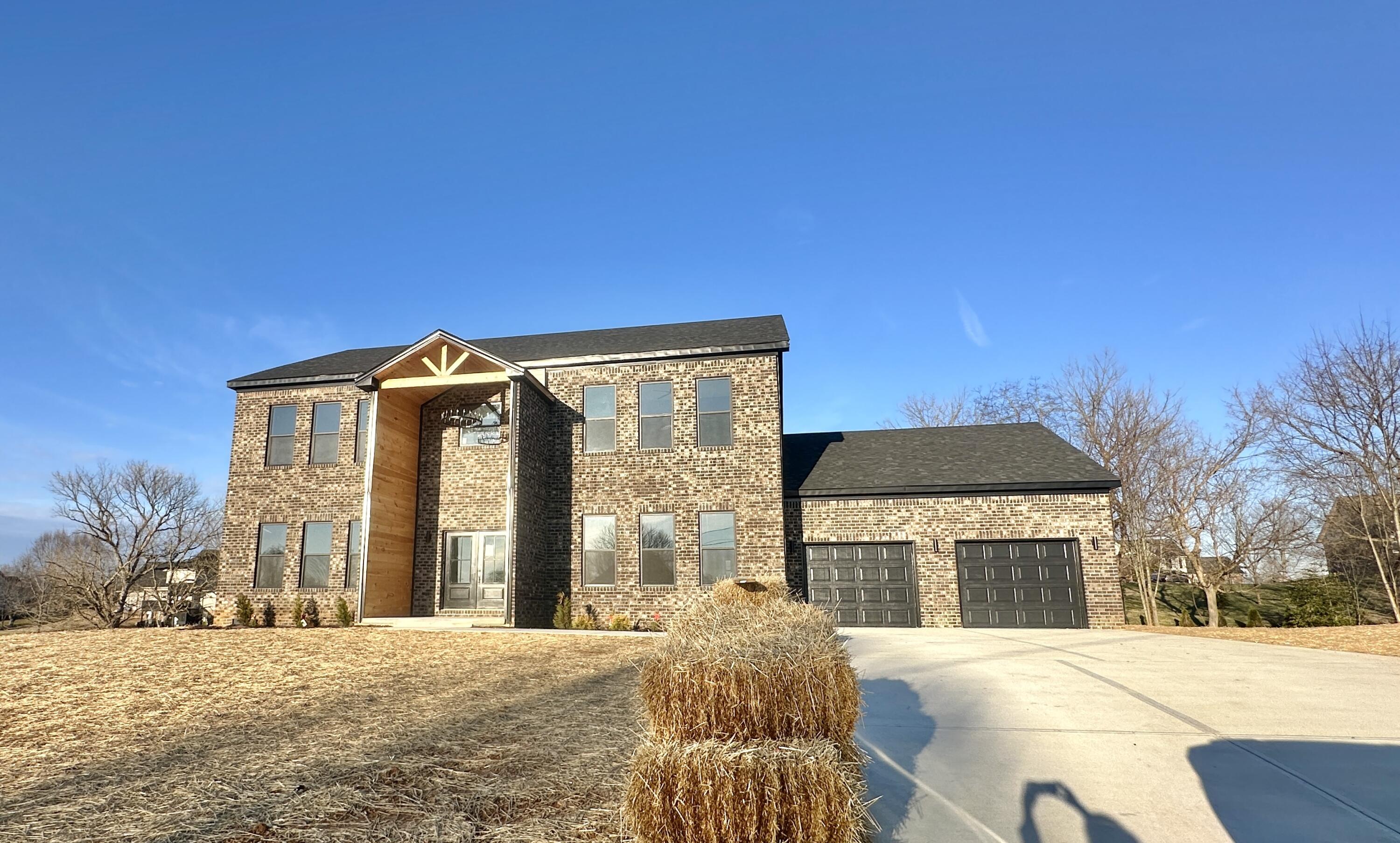64 Water Cliff Drive